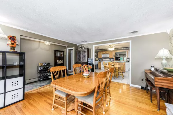 North Haven, CT 06473,201 Rimmon Road