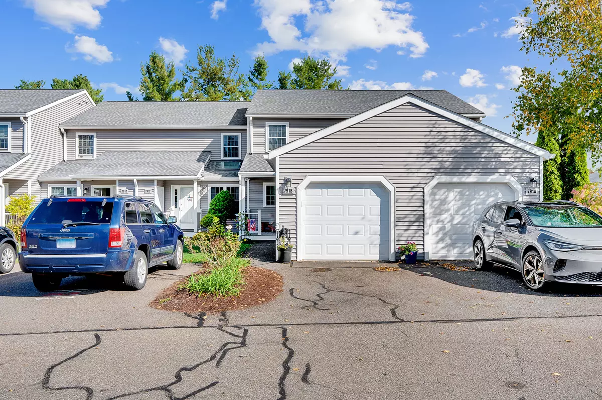 Middletown, CT 06457,791 Long Hill Road #APT B