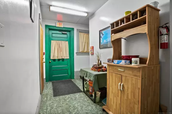 Bridgeport, CT 06605,357 Norman Street