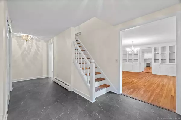 Madison, CT 06443,16 Forest Hills Drive