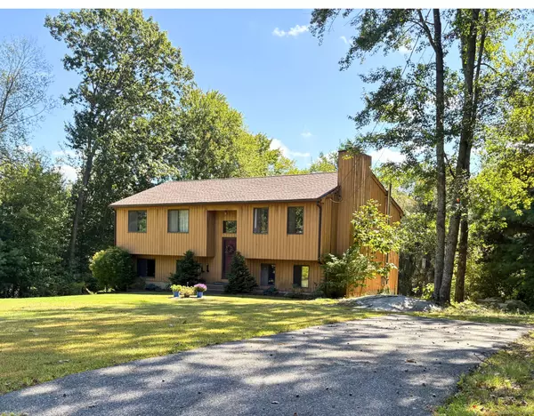 81 West Road, New Hartford, CT 06057