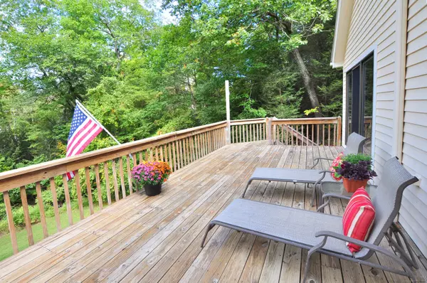 Canton, CT 06019,391 Cherry Brook Road