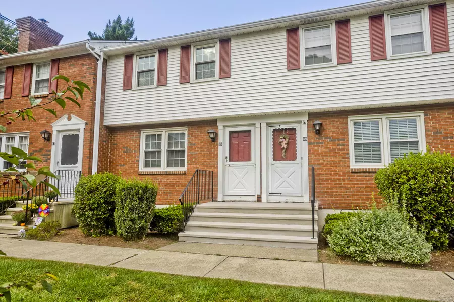 88 Brandywine Lane #88, Suffield, CT 06078