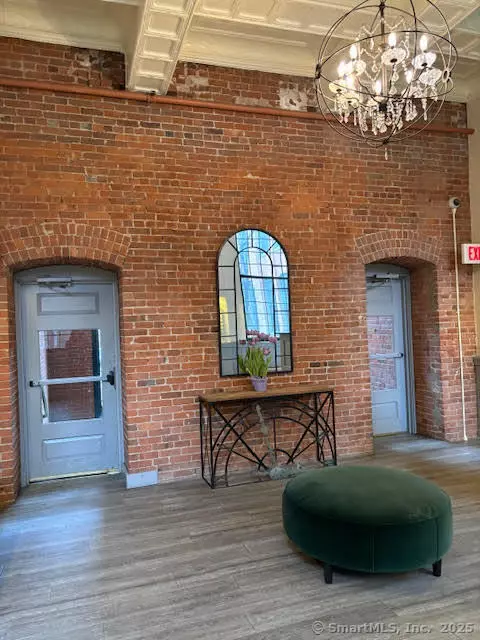 25 Grand Street #APT 116, Norwalk, CT 06851