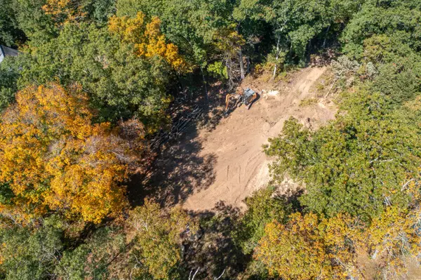 Putnam, CT 06260,66 Bates Avenue