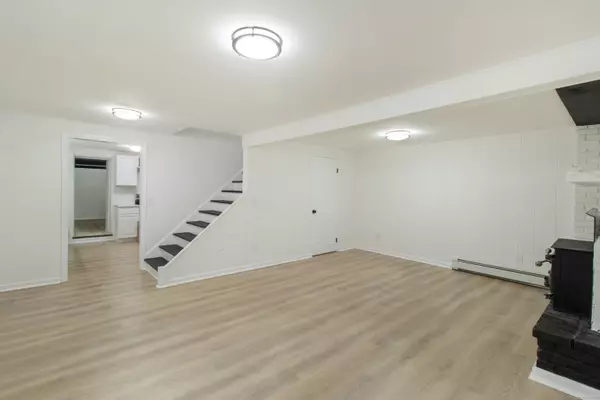 North Canaan, CT 06018,65 East Main Street