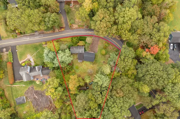 Glastonbury, CT 06073,185 Foote Road