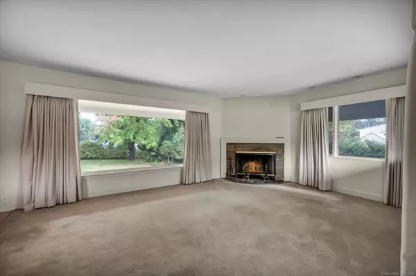 South Windsor, CT 06042,11 Carman Road