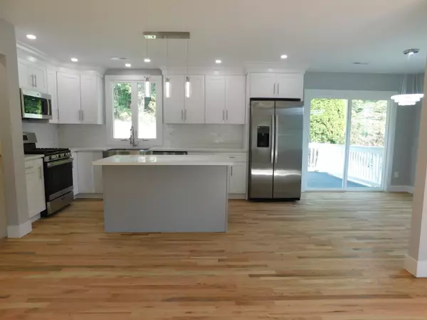 West Haven, CT 06516,387 West Spring Street