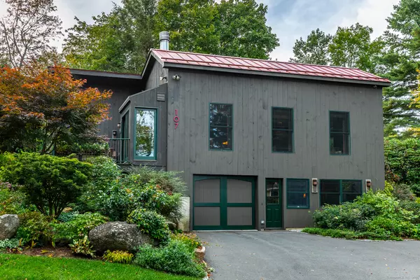 107 Island Trail, Morris, CT 06763