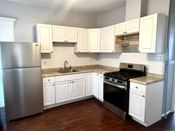 28 Dolsen Place #1, Stamford, CT 06901