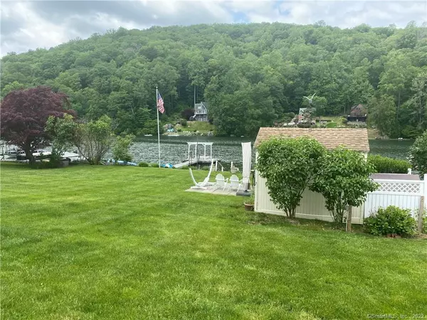 Sherman, CT 06784,17 Pinewood Shores