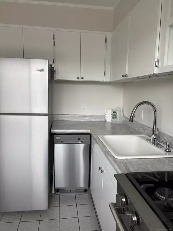 Norwalk, CT 06851,80 County Street #APT 2H