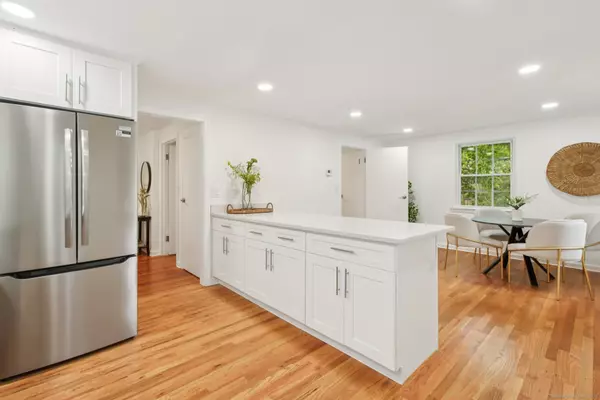 Hamden, CT 06517,74 Glen Parkway