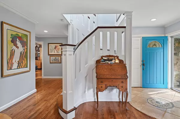 Westport, CT 06880,4 Burr Farms Road