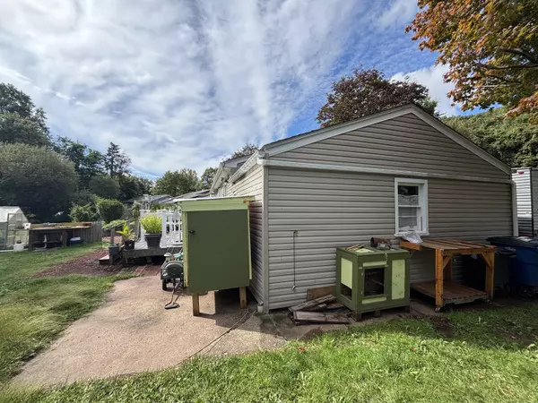 New Haven, CT 06513,55 Daniel Drive