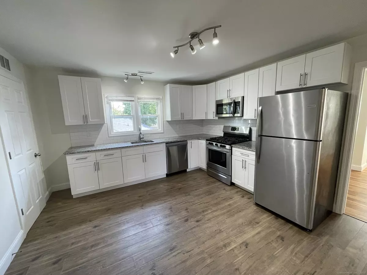 North Haven, CT 06473,22 Culver Lane #2