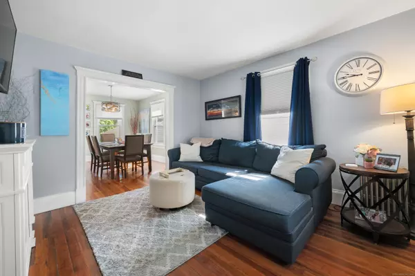 Deep River, CT 06417,152 Union Street