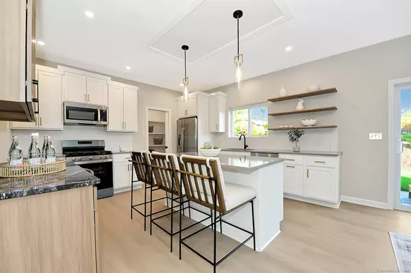 Fairfield, CT 06825,62 Soundview Avenue