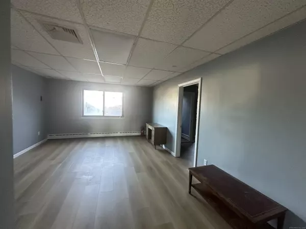 Cromwell, CT 06416,542 Main Street