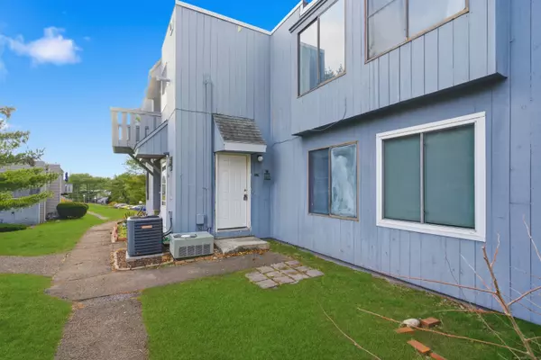 East Haven, CT 06513,9 Birch Lane #K