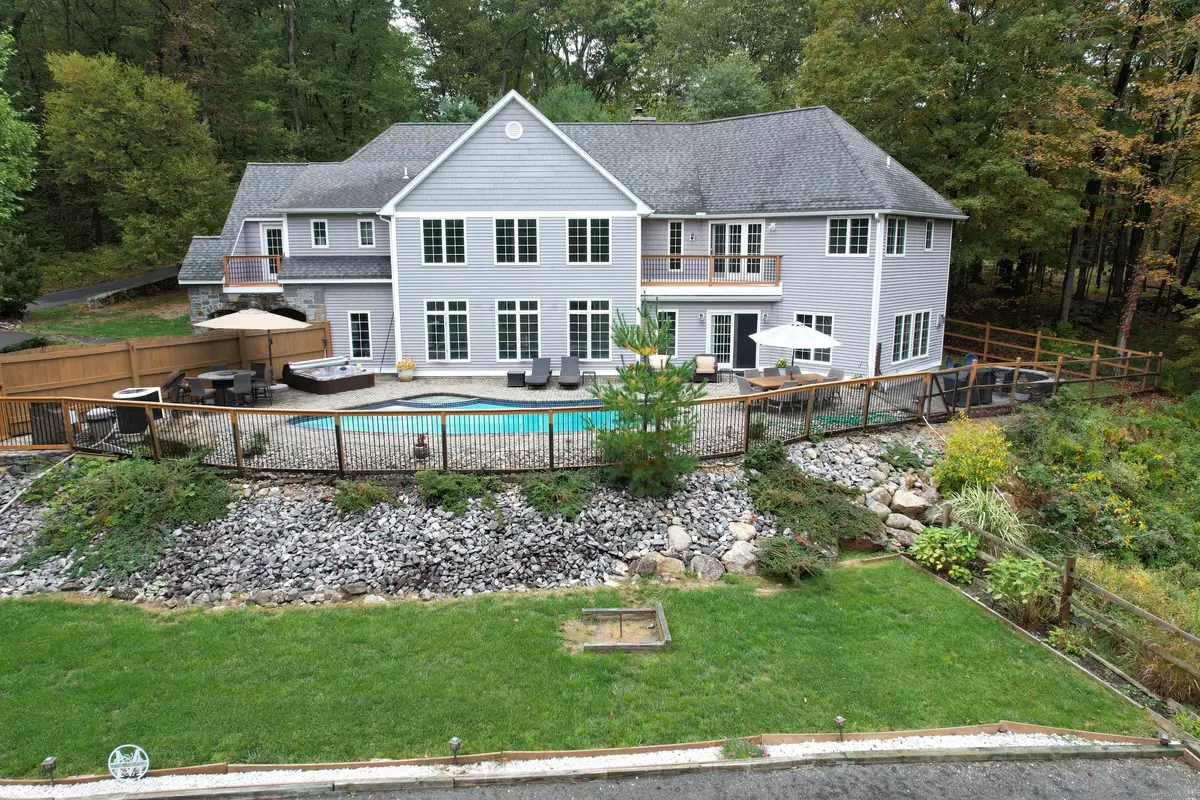 Watertown, CT 06795,55 Butternut Lane