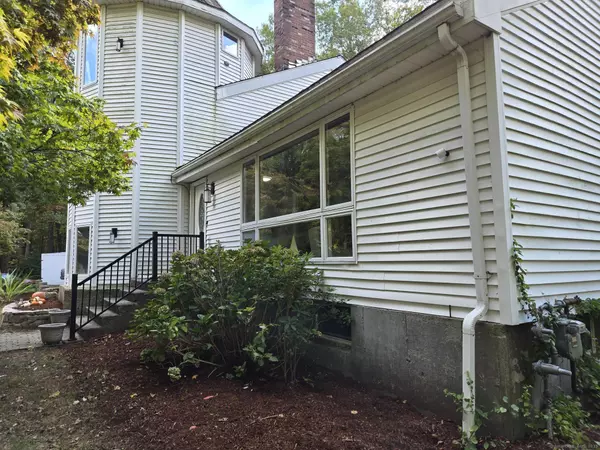 Glastonbury, CT 06033,297 Wickham Road