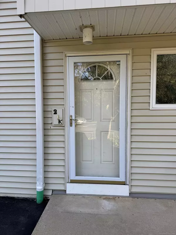 220 Main Street #APT 2K, New Hartford, CT 06057