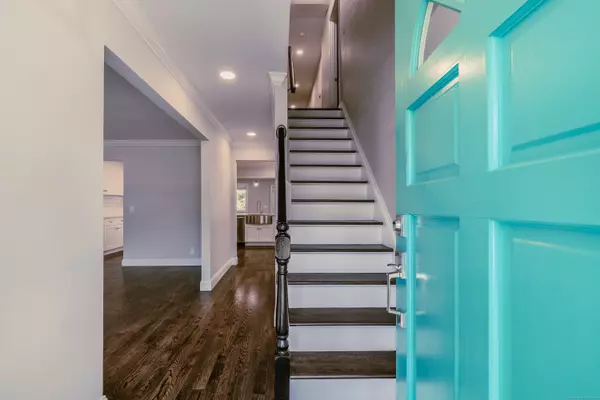 Trumbull, CT 06611,60 Lillian Drive