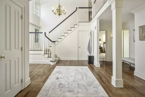 New Canaan, CT 06840,104 Ramhorne Road