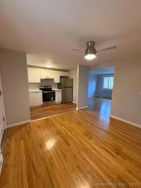 Cheshire, CT 06410,2144 Waterbury Road #7