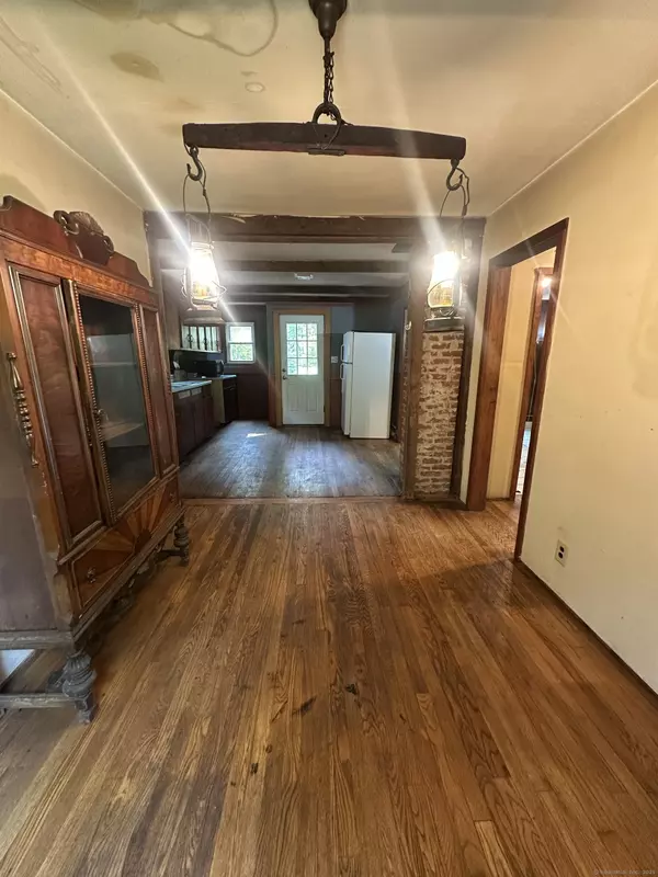 Coventry, CT 06238,864 Boston Turnpike