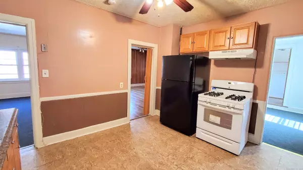 Watertown, CT 06779,266 Falls Avenue #1E