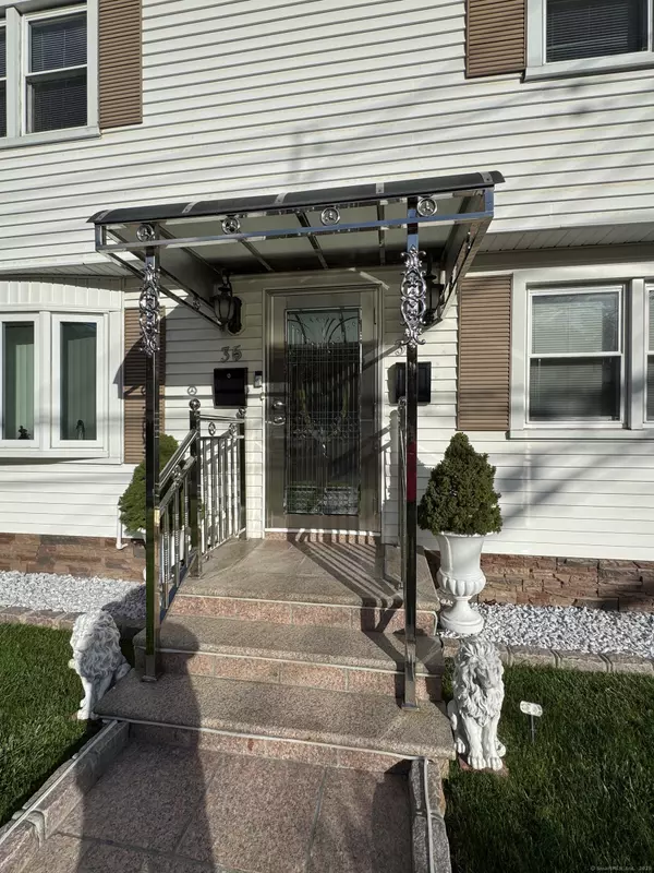 New Haven, CT 06512,37 Elizabeth Ann Drive