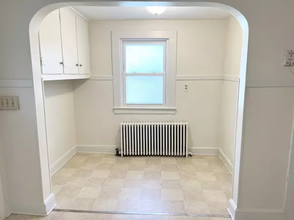 Middletown, CT 06457,565 East Main Street