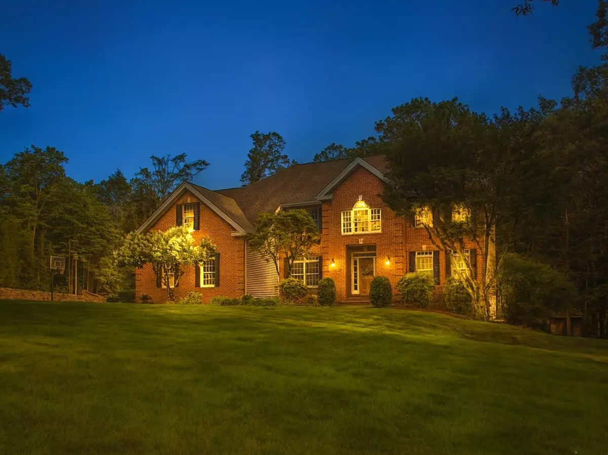 Southbury, CT 06488,40 Pleasant Drive