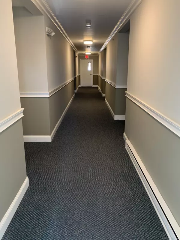 Hartford, CT 06106,112 South Whitney Street #202