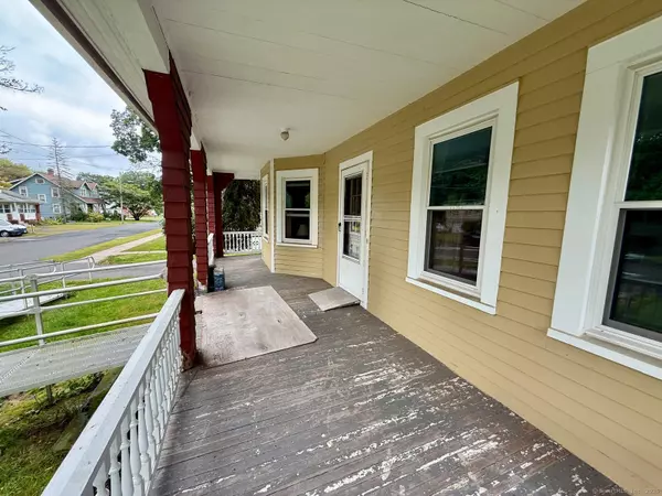 Windsor, CT 06095,39 Warham Street