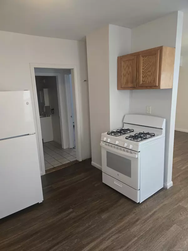 Waterbury, CT 06710,19 Waterville Street