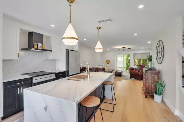 Cromwell, CT 06416,27 Redwood Court #27