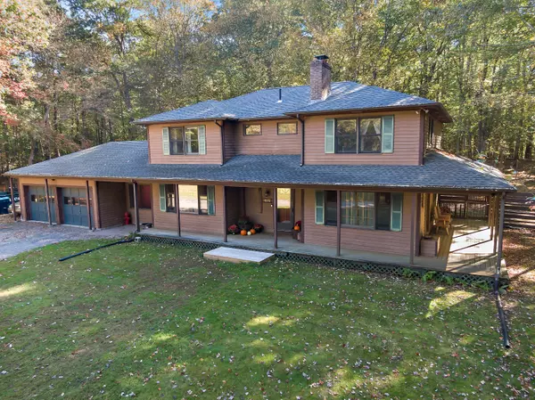 Putnam, CT 06260,93 East Putnam Road