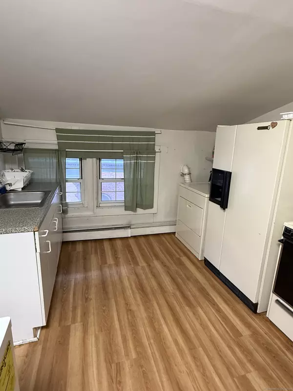 New Haven, CT 06511,389 Orange Street