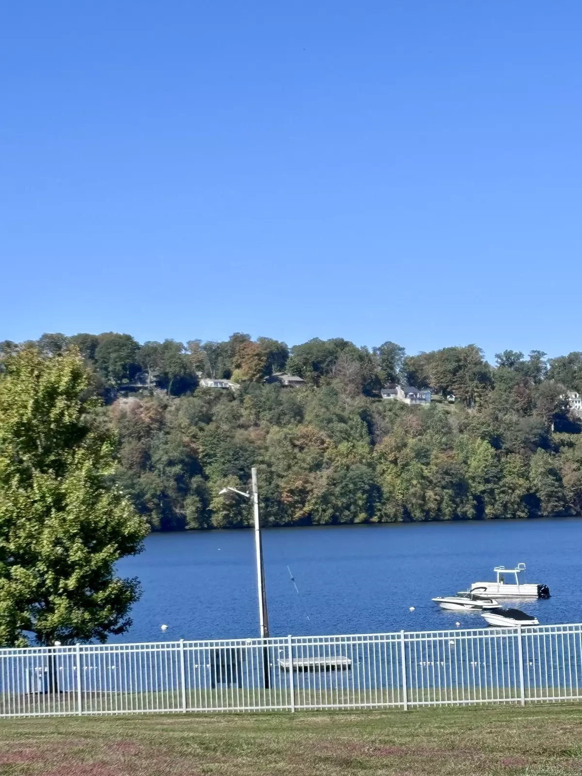 Brookfield, CT 06804,26 Clearview Drive