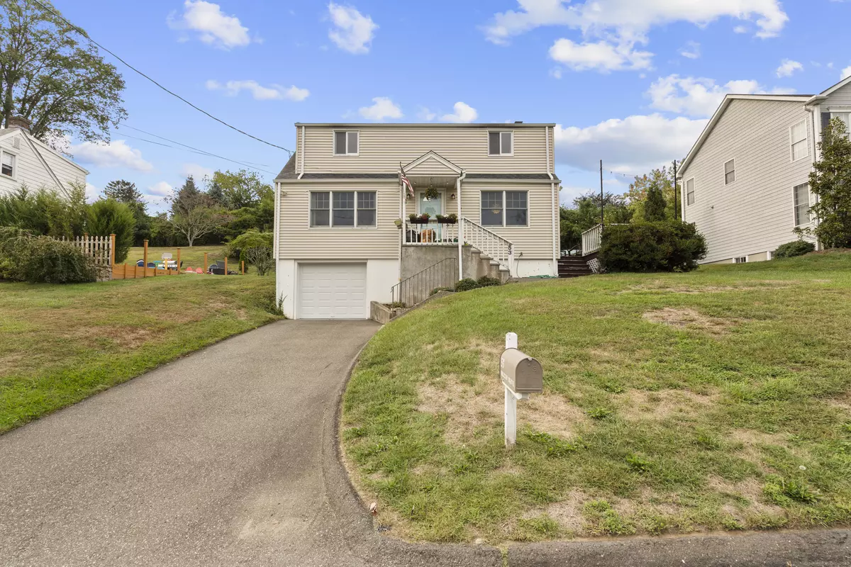Fairfield, CT 06890,53 Hilltop Drive