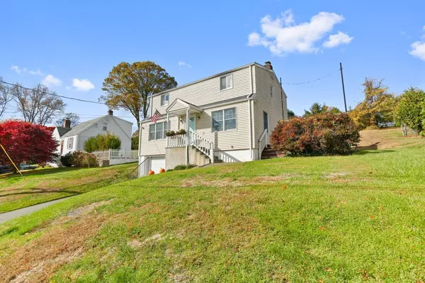 53 Hilltop Drive, Fairfield, CT 06890