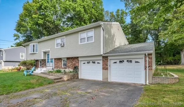 West Haven, CT 06516,77 Oxbow Lane