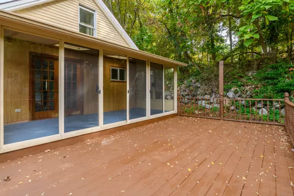 Naugatuck, CT 06770,333 Wooster Street