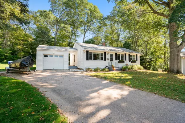 Groton, CT 06355,21 Raul Court