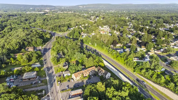 Bristol, CT 06010,226 East Main Street #APT 4