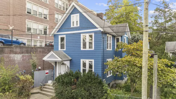 Waterbury, CT 06710,18 Pine Street